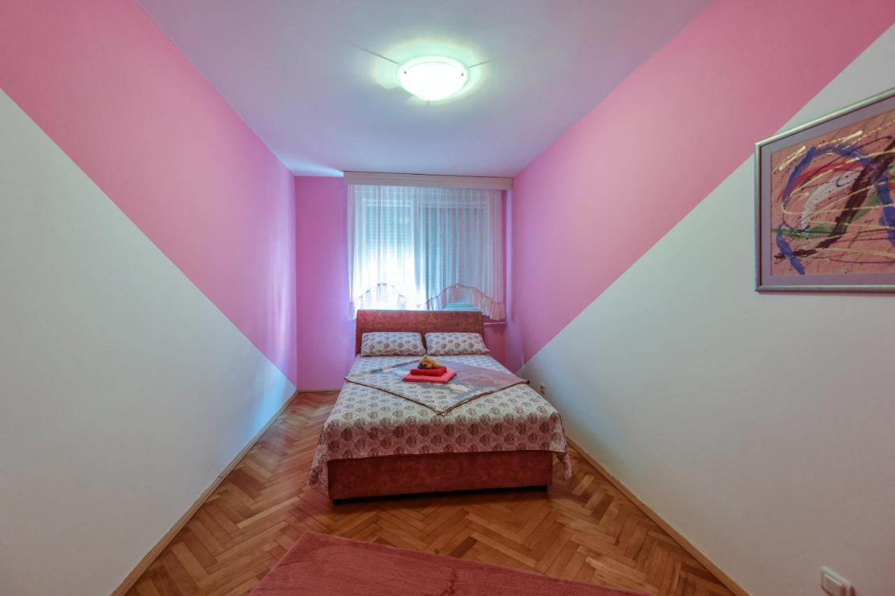 Lux Cvetkovic *